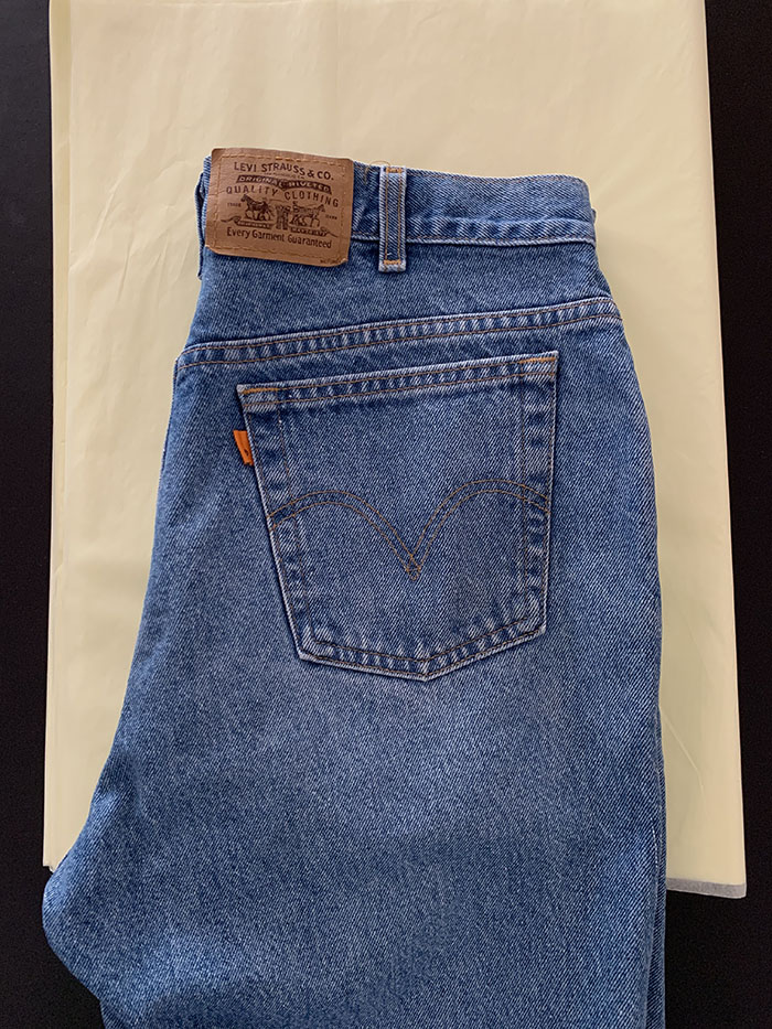 Levi's Short - size 35 (classic straight fit)
