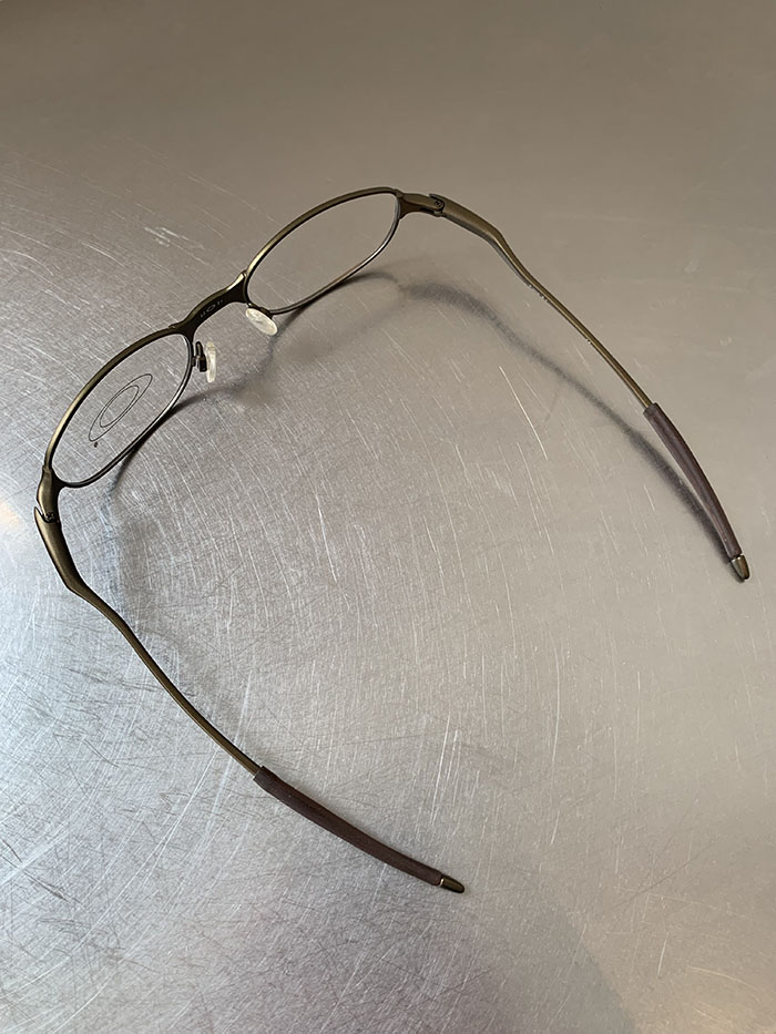 (Deadstock) 90’s "OAKLEY E-wirer 2.1" Sunglasses (RARE)