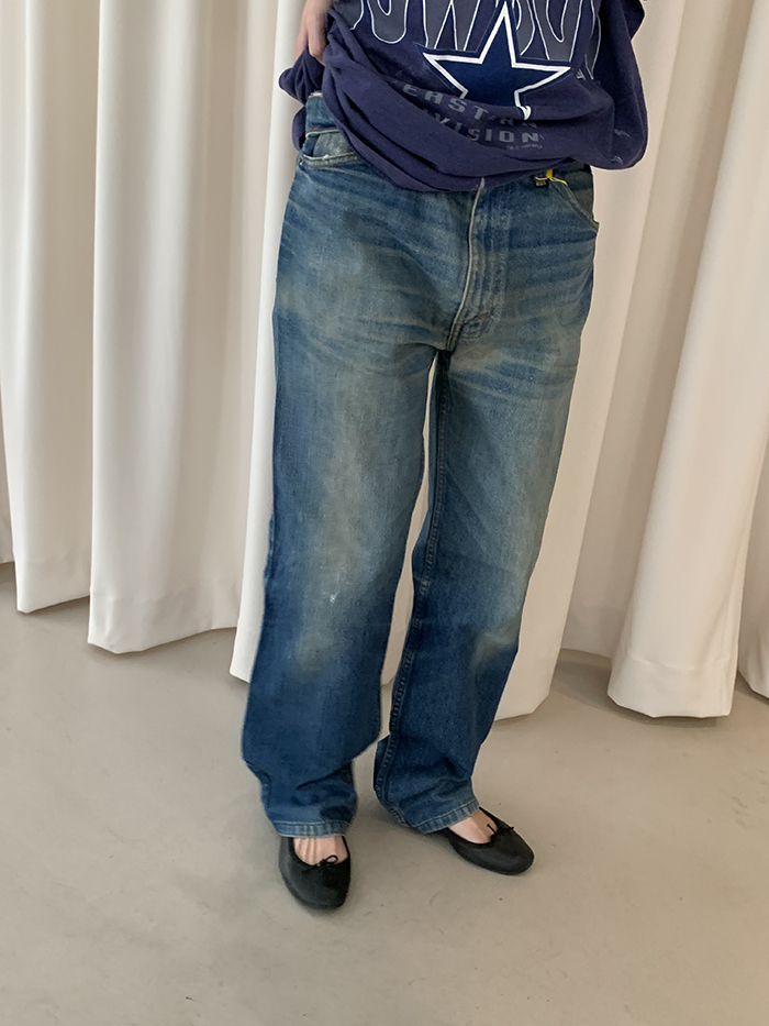 90's Levi's 627-0216 - size 33 (classic regular fit)