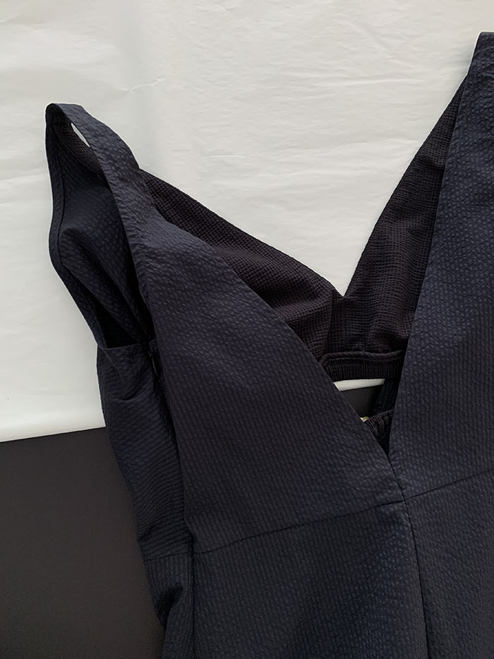 "Deveaux New York" Sleeveless Top