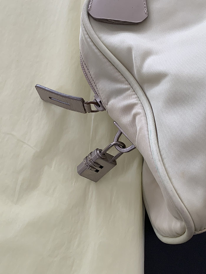 90's "PRADA" nylon Tote Bag ๋ณต์ 