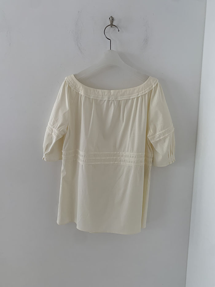 00's "miumiu" viscose rayon back button Blouse 복제