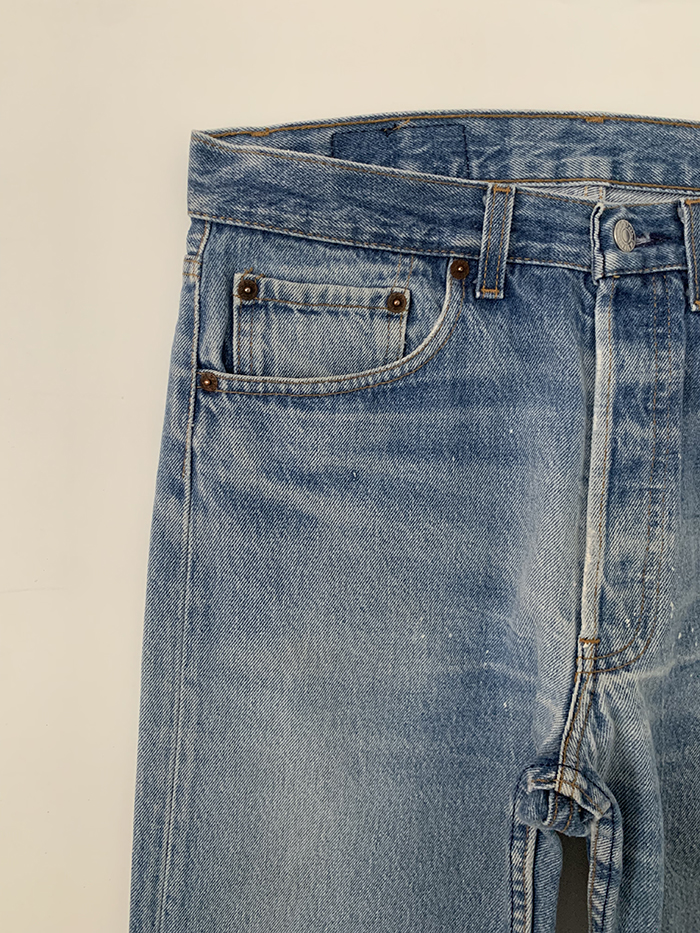 80's Levi's 501 - size 29-30 (classic straight fit)