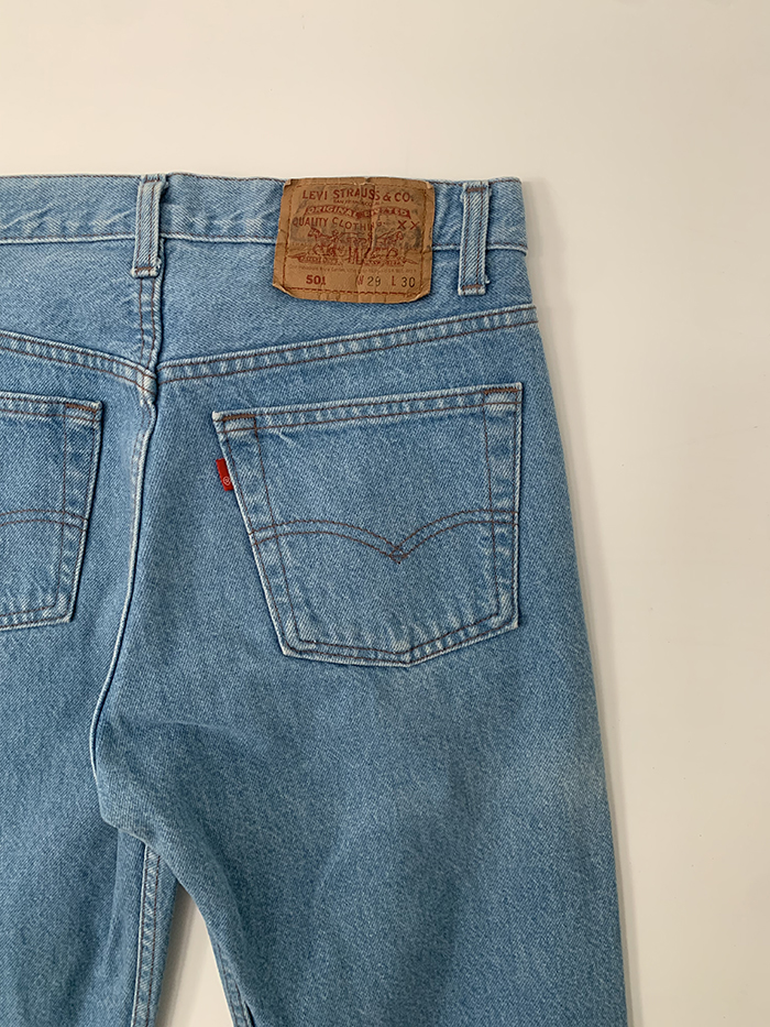 90's Levi's 501 - size 28 (classic straight fit)