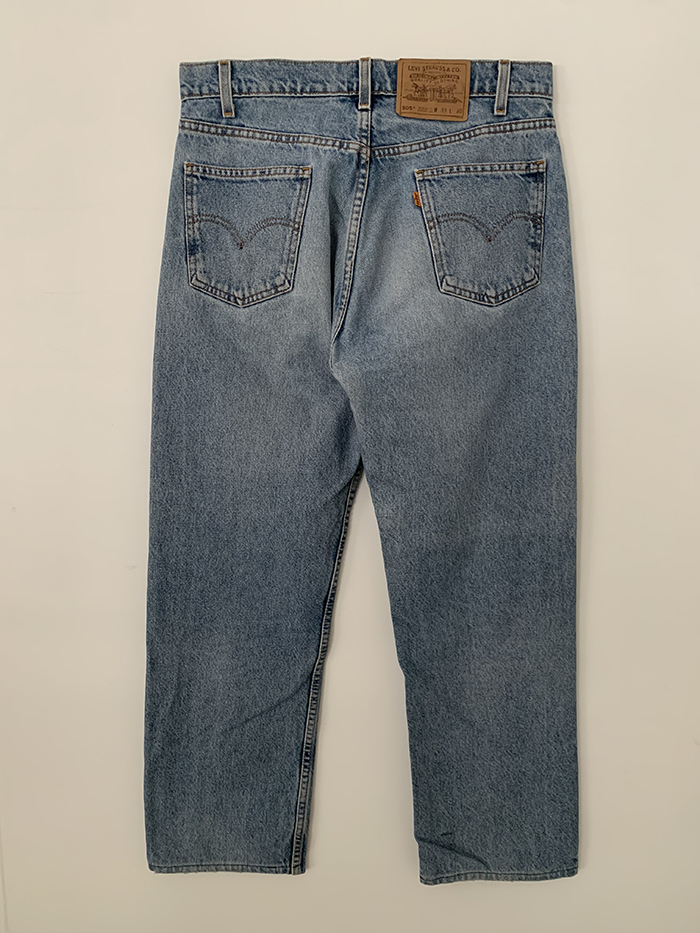 90's Levi's 505 - size 32 (classic regular fit)