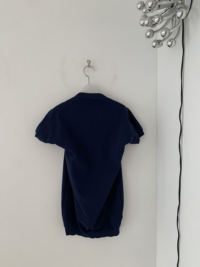 00's "Miu Miu" viscose rayon back button Blouse 복제