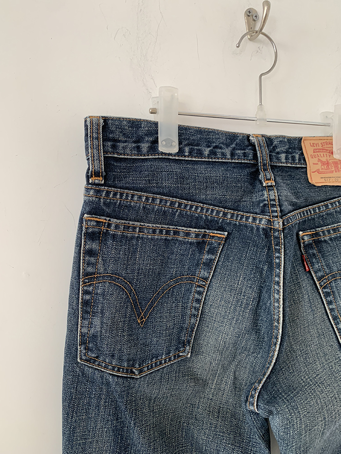 Levi's 517 - size 29 (classic boot cut)