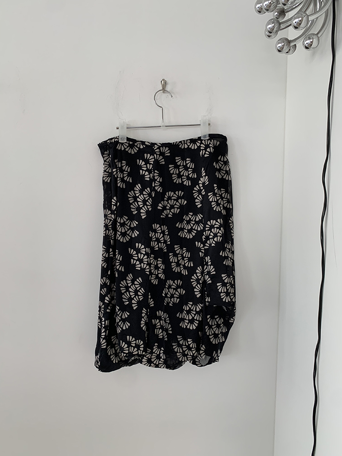 00's "Giorgio Armani" Black Skirt 복제 복제