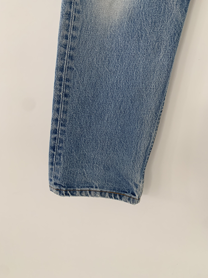 90's Levi's 501xx - size 32 (classic straight fit)