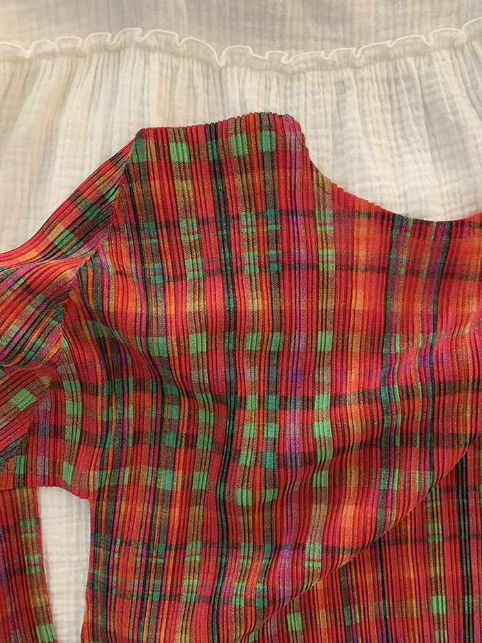 PLEATS PLEASE by ISSEY MIYAKE half Top
