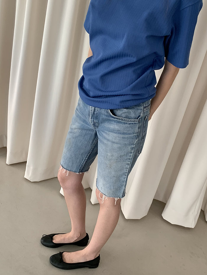 70's Levi's Short - size 29 (classic straight fit)