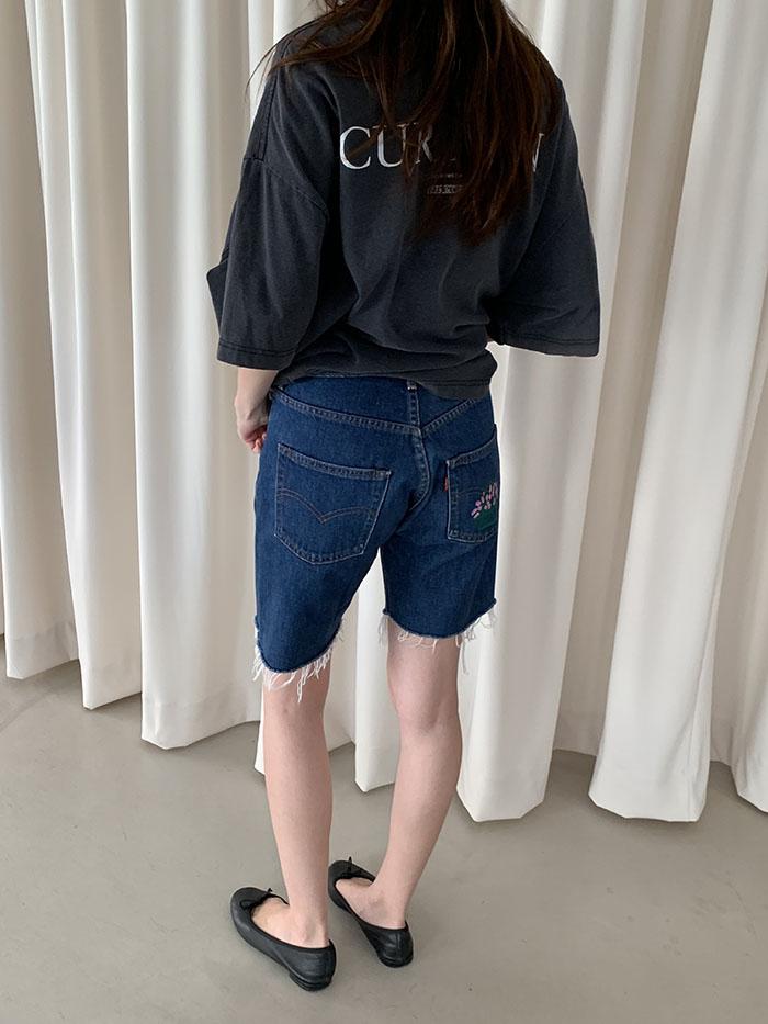 00's "La Fayette" washed black T-shirt