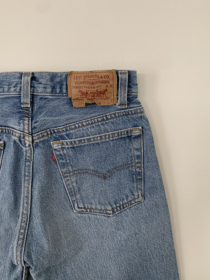 's Levi's 501 - 26-27 (classic straight fit)