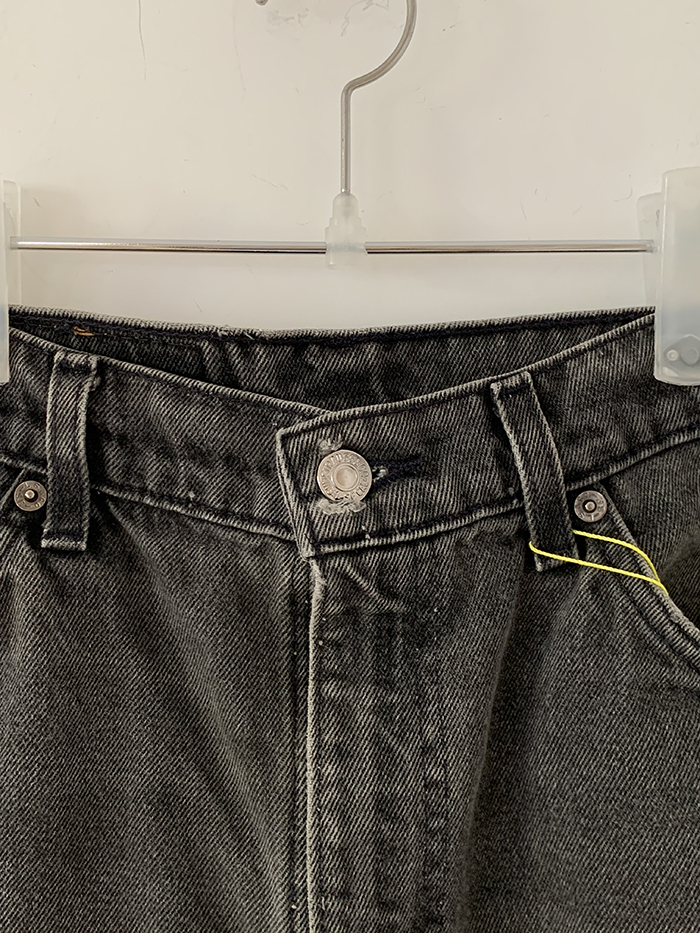 Levi's Short - size 33-34 (classic straight fit)