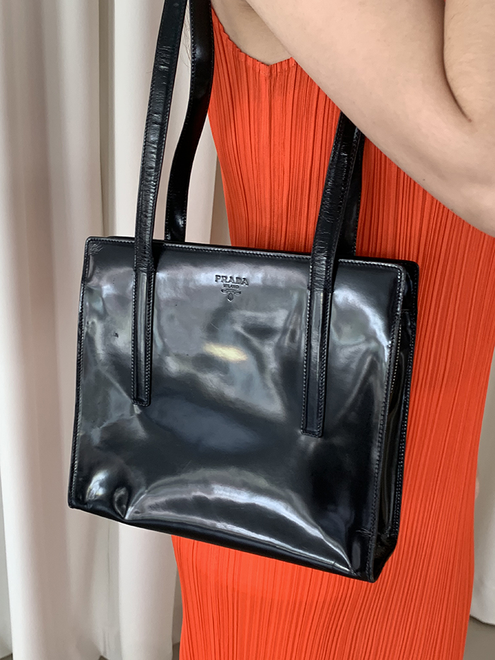 90's "PRADA" Leather Box Tote Bag (rare design) 복제