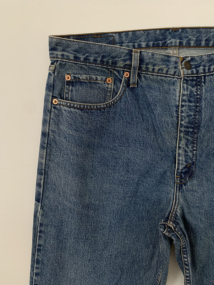 90's Levi's 615 - size 38 (classic regular fit)
