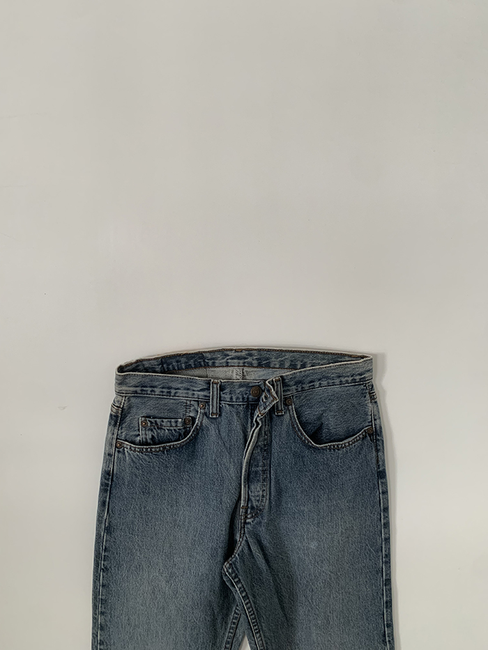 Levi's 501 - size 31 (classic straight fit)