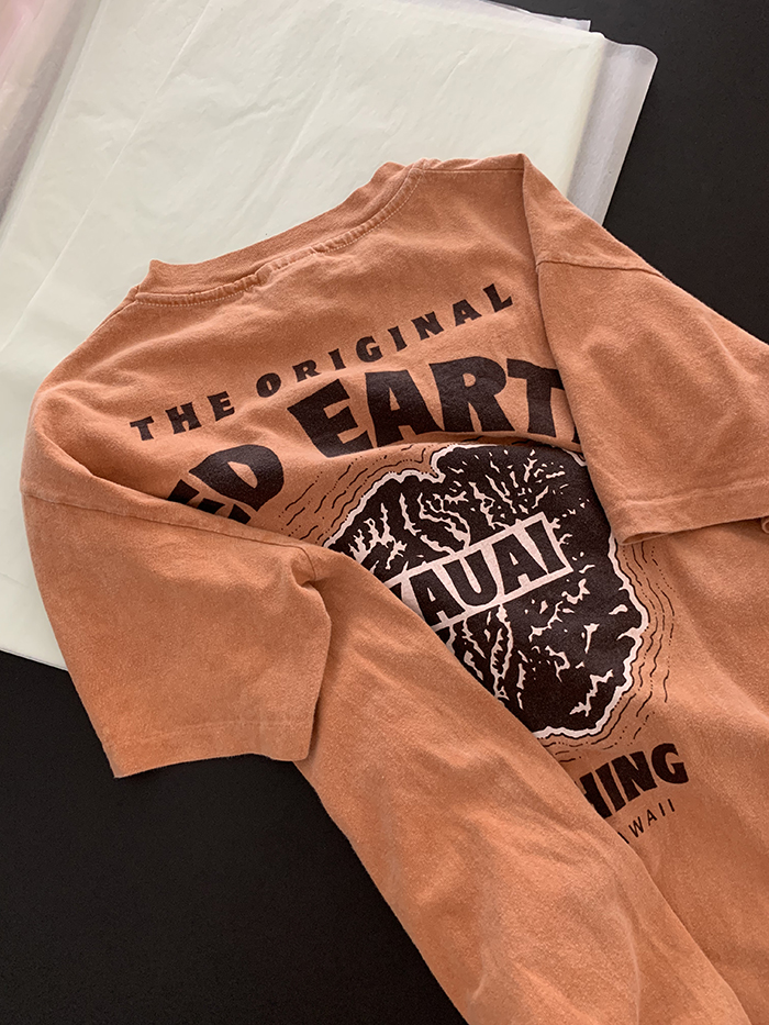 90's "RED EARTH Hawaii" USA T-shirt