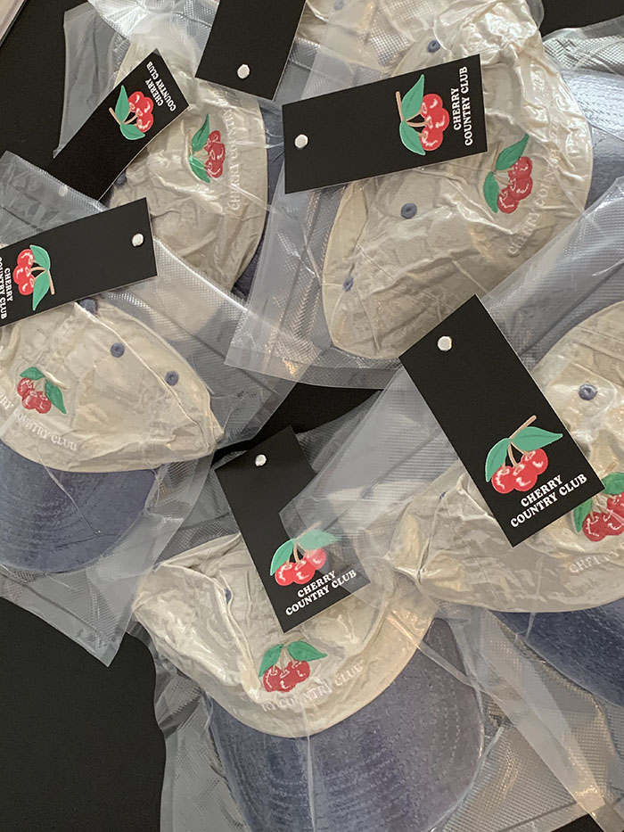 (new product) "Cherry Country Club" Cap sand/blue (two-tone)