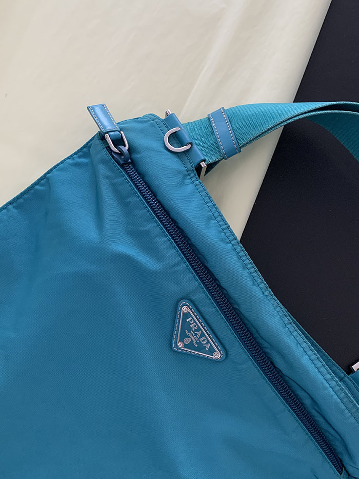 00's "PRADA" renylon Cross Bag 복제