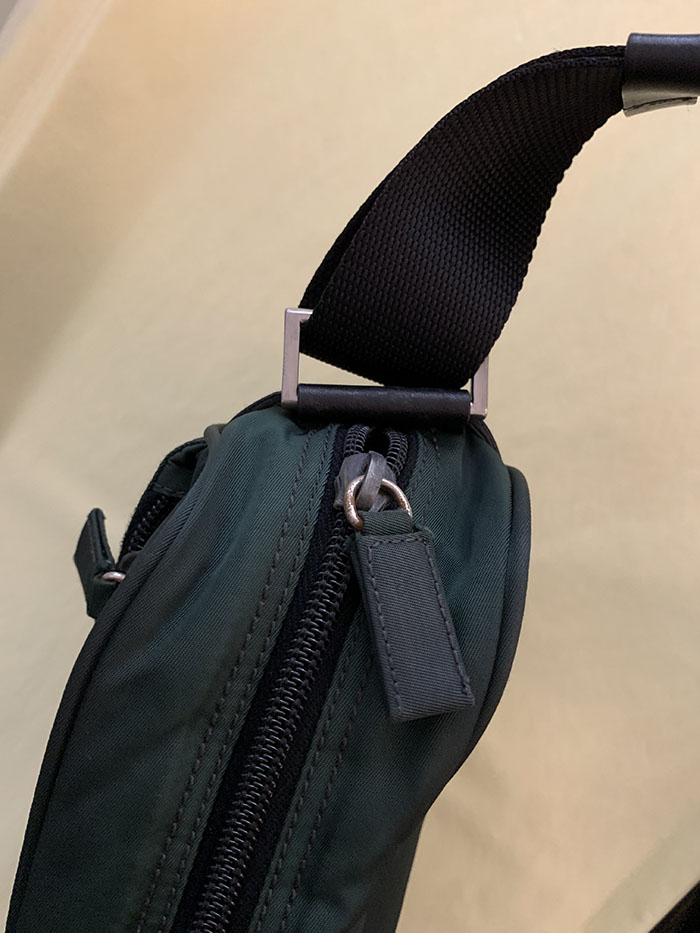 00's "PRADA" renylon Cross Bag 착샷만 추가하기