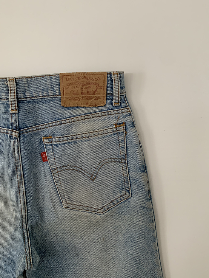 's Levi's 505-0217 - size 30 (classic regular fit)