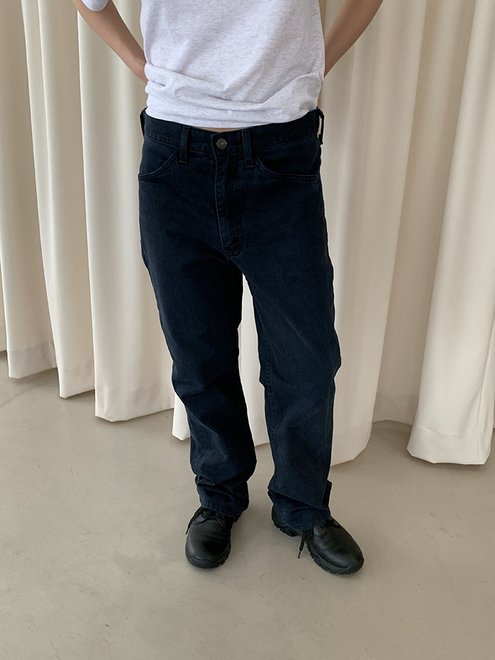 's Levi's 519 - size 31 (classic straight fit)