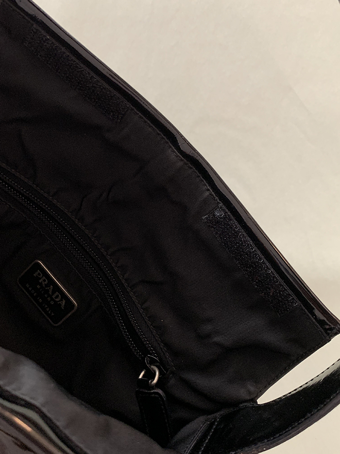 90's - 00's "PRADA" Leather Tote Bag (rare design) 복제