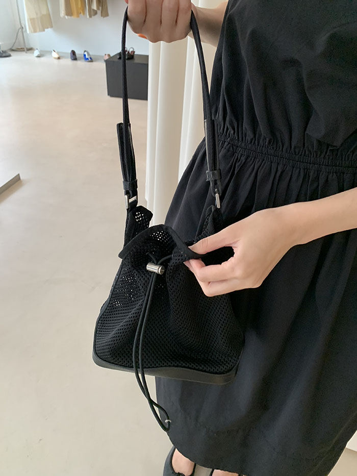 90-00's "PRADA" Net Leather Tote Bag / 제품 사진만 추가해서 올리기