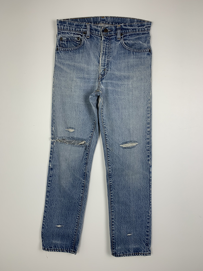 (Distressed) 80's Levi's 20505 - 0217 - size 29-30 (classic regular fit)