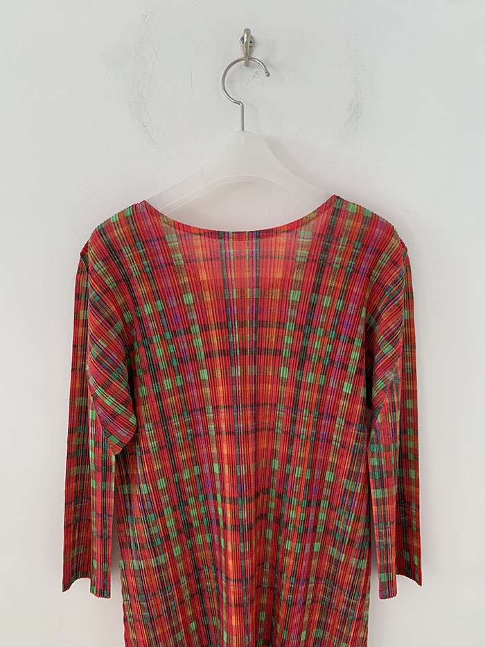 PLEATS PLEASE by ISSEY MIYAKE half Top