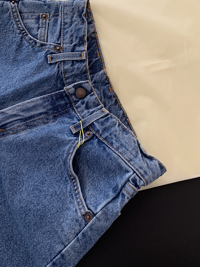 Levi's Short - size 25 (classic straight fit)