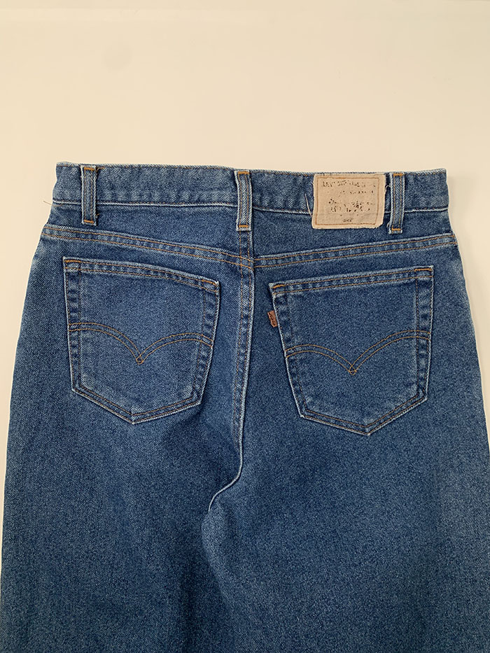 90's Levi's 548 - size 31 (classic relaxed fit) 소민 착샷 추가하기