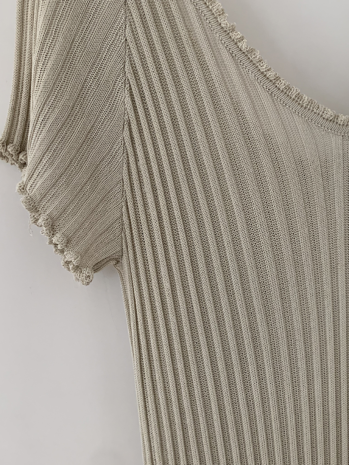 80-90's "Giorgio Armani" v-neck viscose Top