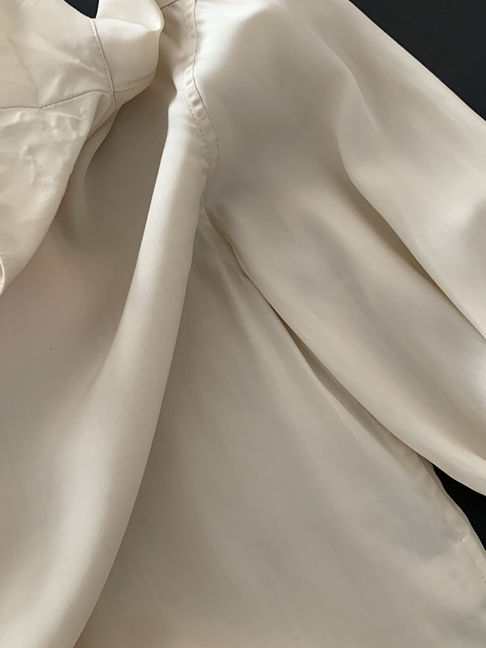 Deveaux New York Blouse
