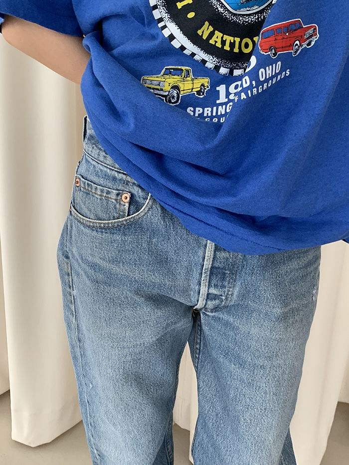 90's Levi's 501 - 29 (classic straight fit)