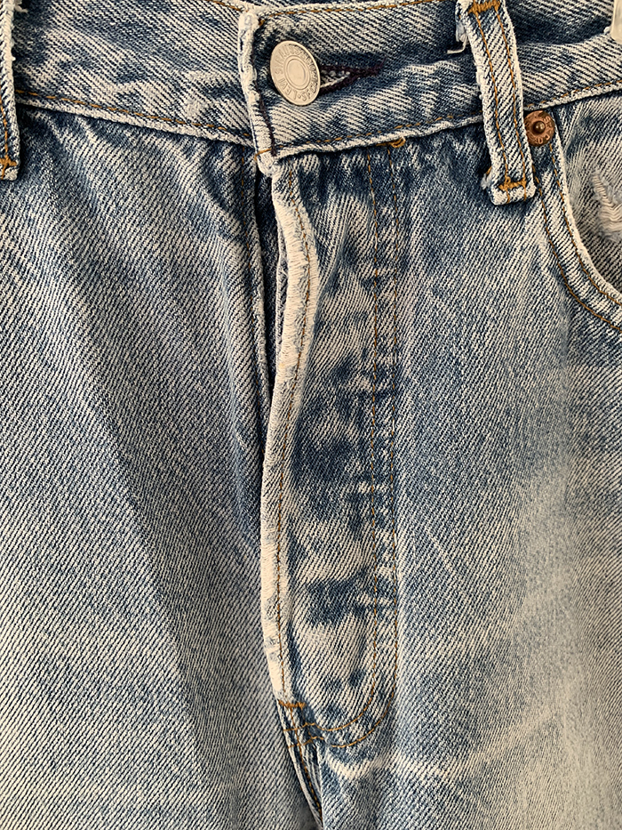 90's Levi's 501 - size 29-30 (classic straight fit)