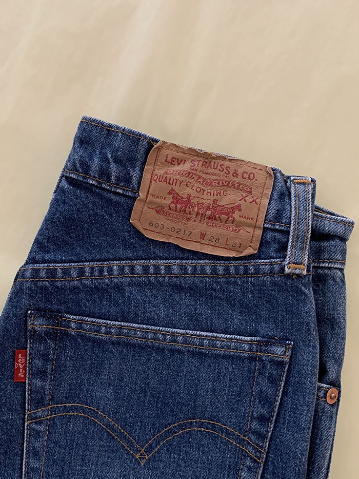 Levi's Short - size 26 (classic straight fit)