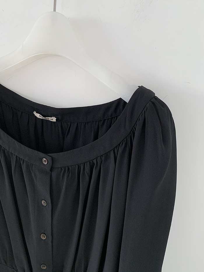 00's "Miu Miu" viscose rayon back button Blouse 복제