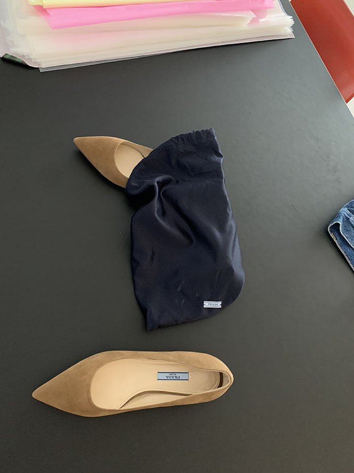 (Deadstock) 00's "PRADA" stiletto flat shoes