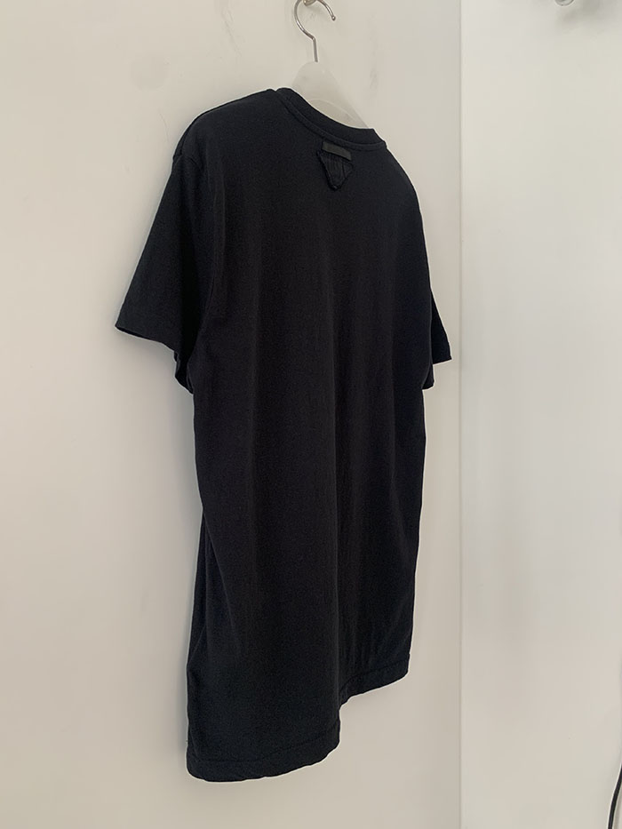 2017's "PRADA" cotton back logo T-shirt