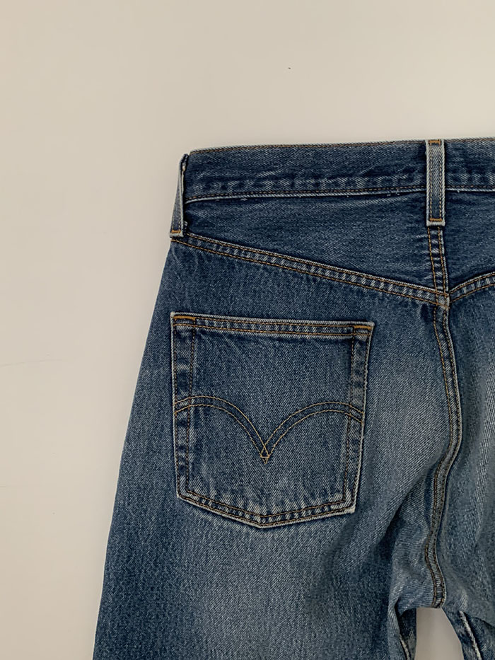 90's Levi's 501xx - size 27-28 (classic straight fit) 복제 복제