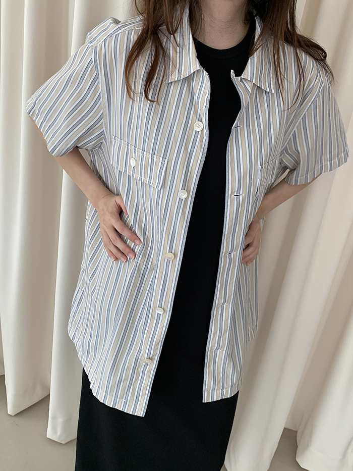 00's "PRADA" cotton pocket short Shirt