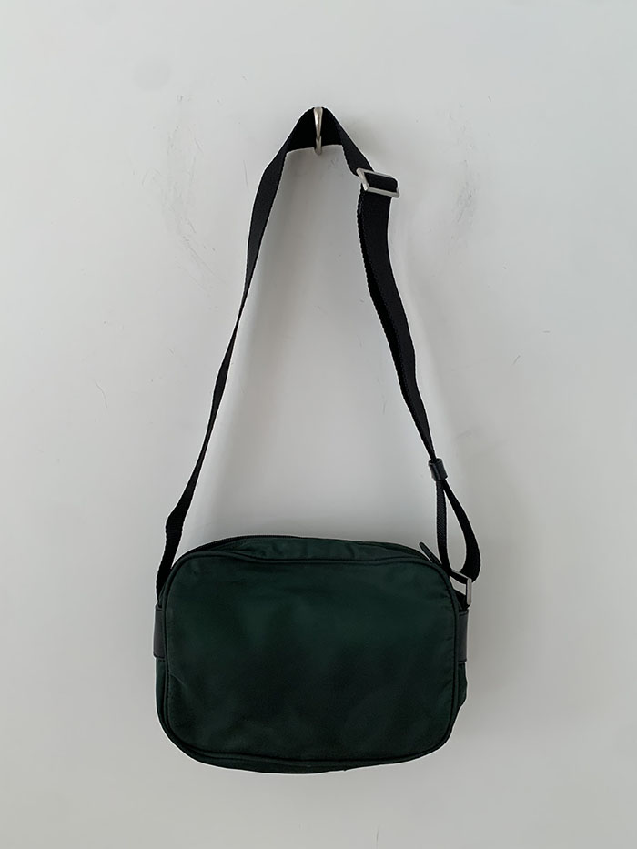 00's "PRADA" renylon Cross Bag 착샷만 추가하기