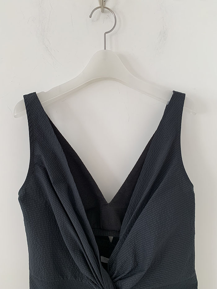 "Deveaux New York" Sleeveless Top