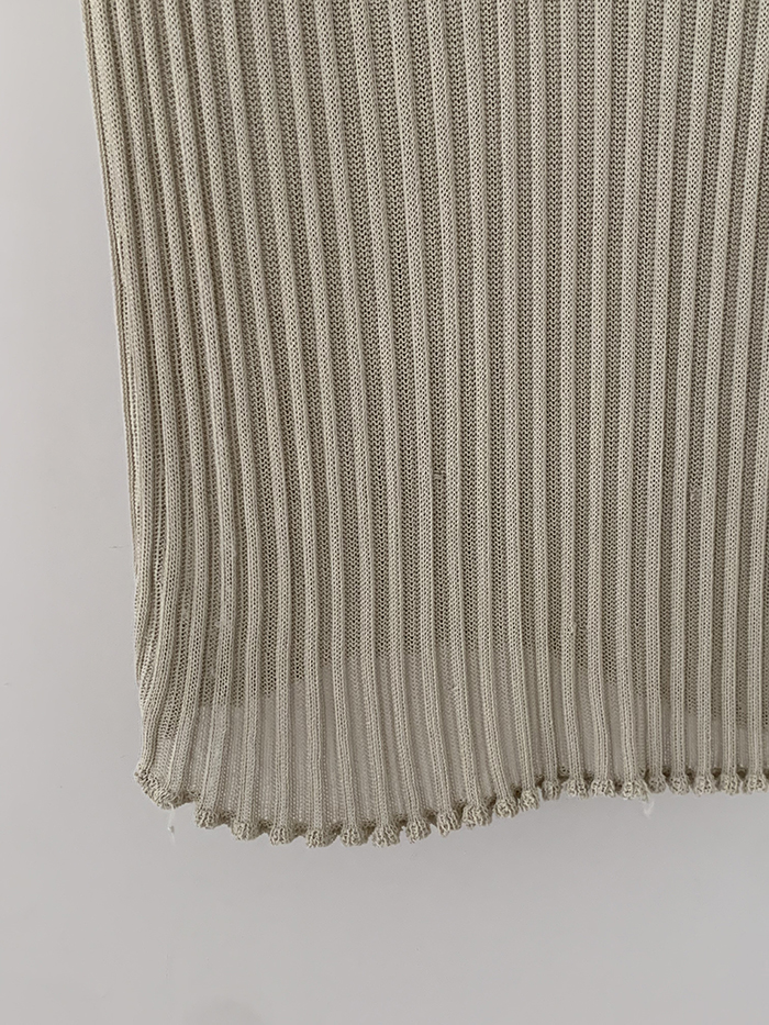 80-90's "Giorgio Armani" v-neck viscose Top