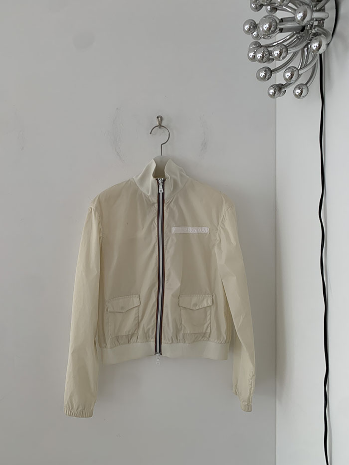 90's "PRADA" nylon zip up collar Jacket 복제