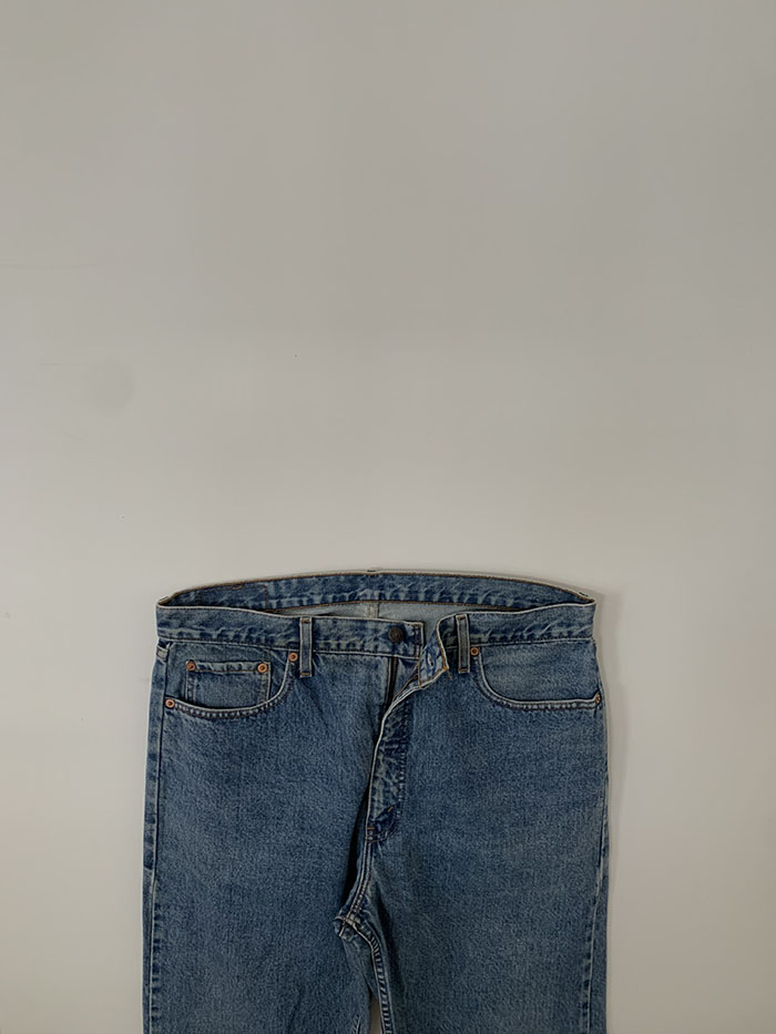 90's Levi's 615 - size 38 (classic regular fit)