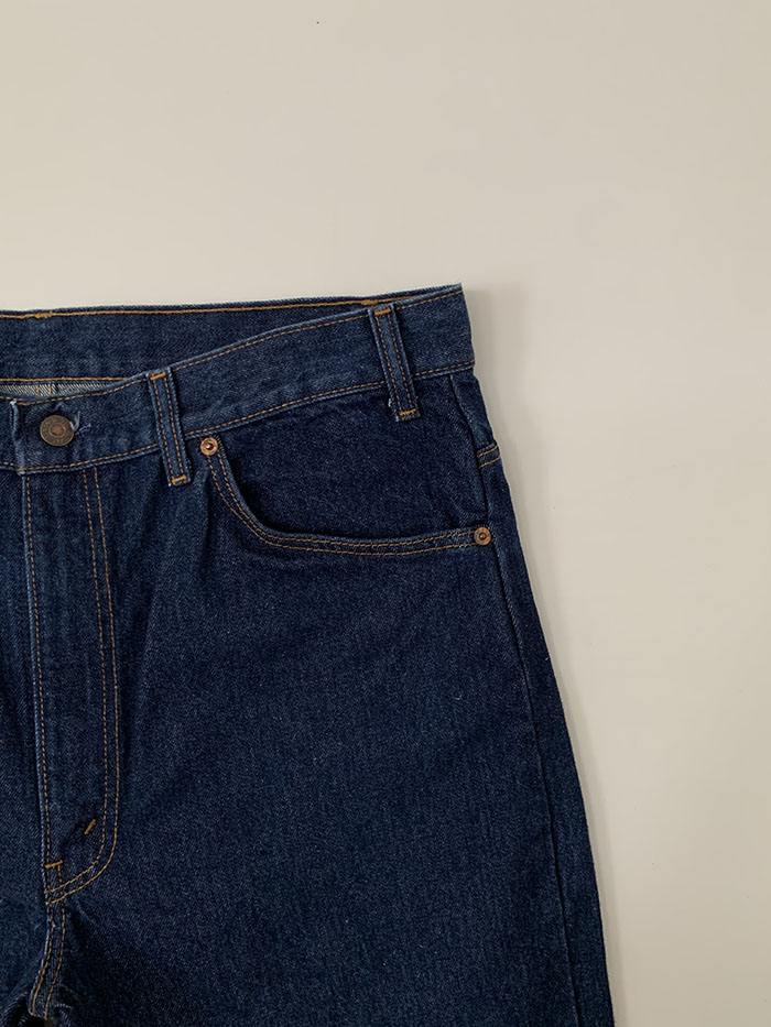 90's Levi's 505 - size 36 (classic straight fit)