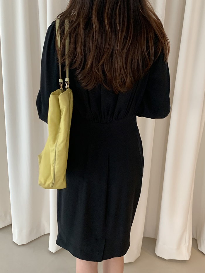 00's "Miu Miu" viscose rayon back button Blouse 복제